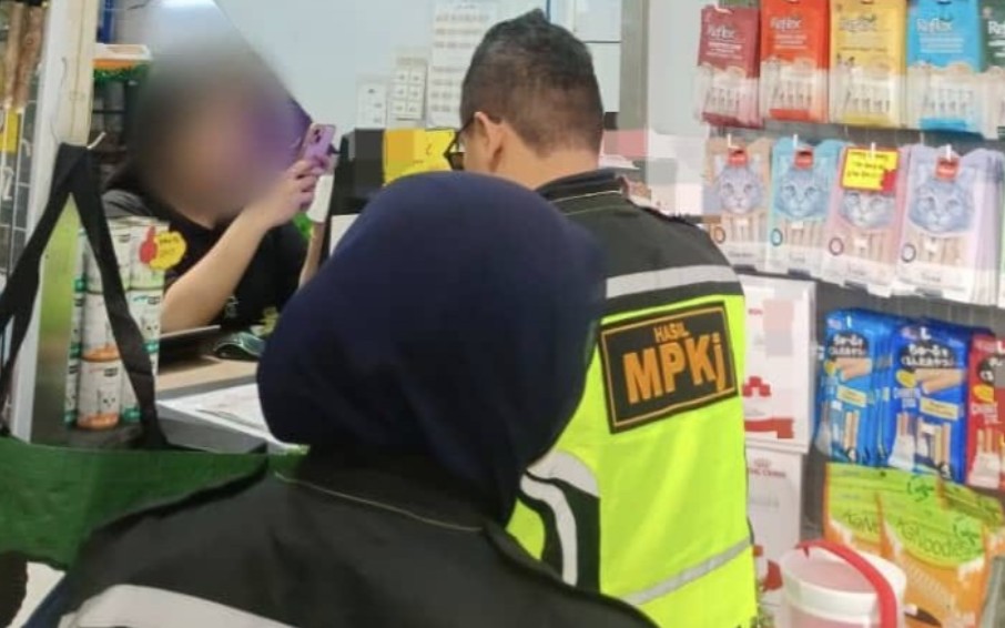 加影市会上门追讨门牌税 拖欠巨额门牌税场所被查封