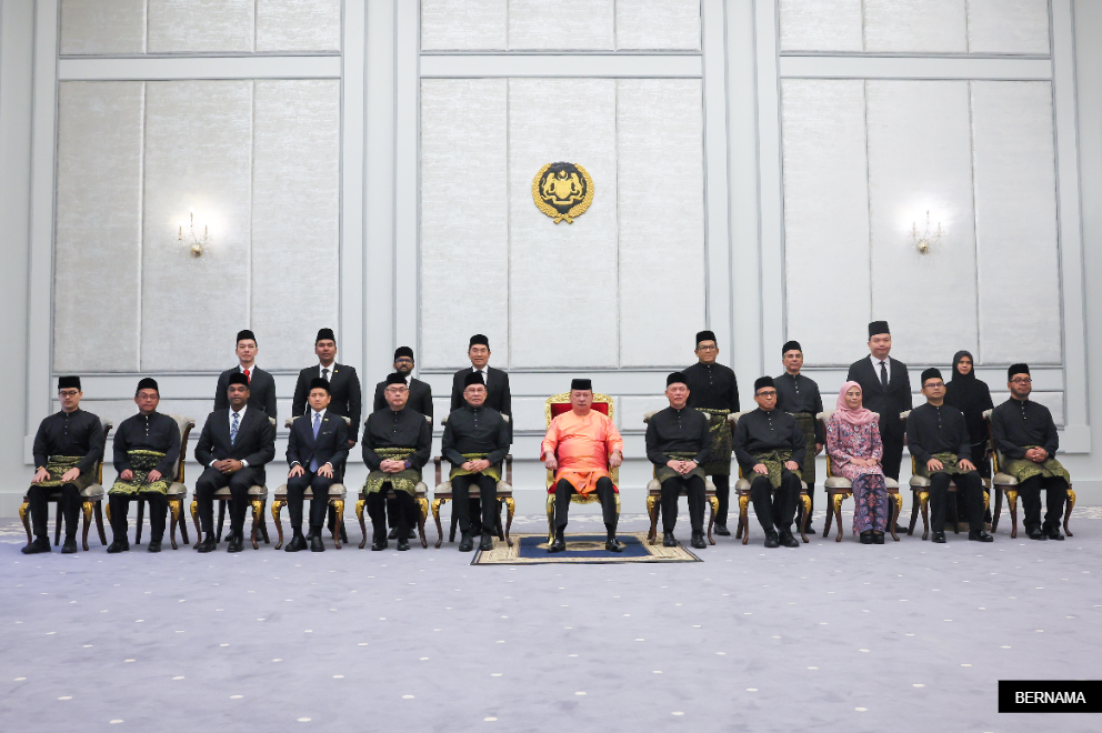 谕正副部长诚信尽忠职守  元首：走入基层倾听民声