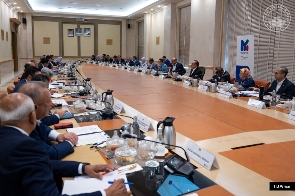 各部门设数码转型单位  安华：更便捷与透明化为民服务