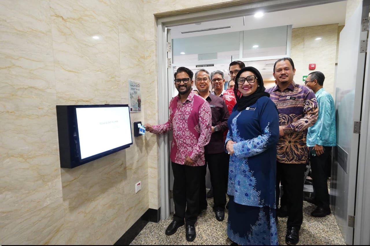 தேசிய ஒருமைப்பாட்டு அமைச்சின் துணையமைச்சர், மாண்புமிகு ஆர். யுனேஸ்வரன் தனது பணியை அதிகாரப்பூர்வமாகத் தொடங்கினார்