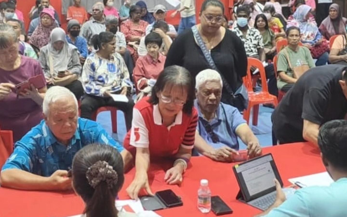 梁德志协助逾538名居民  更新雪州死亡抚恤金资料