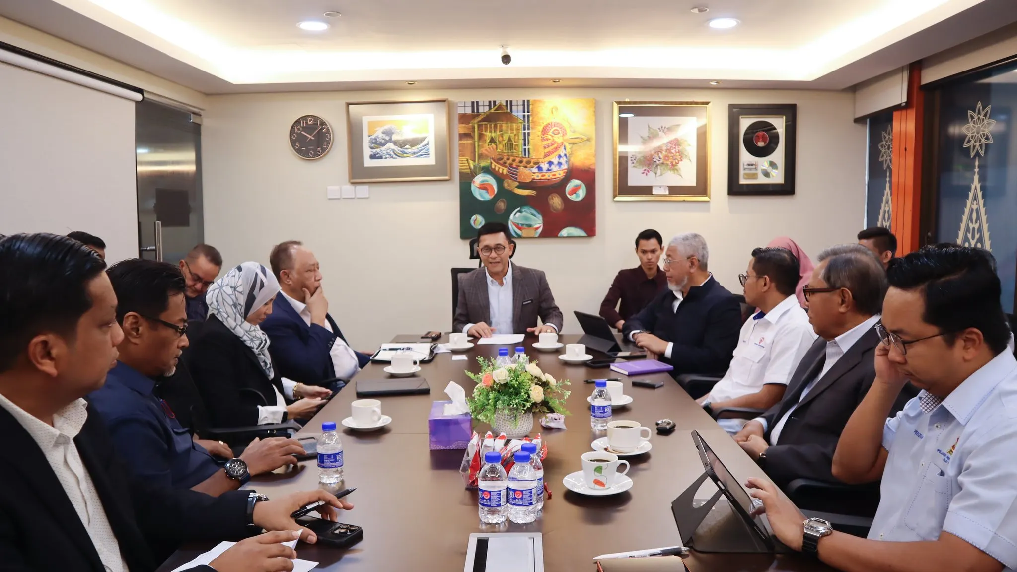 巴生港口组屋断电逾20天  雪州政府拨200万抢修