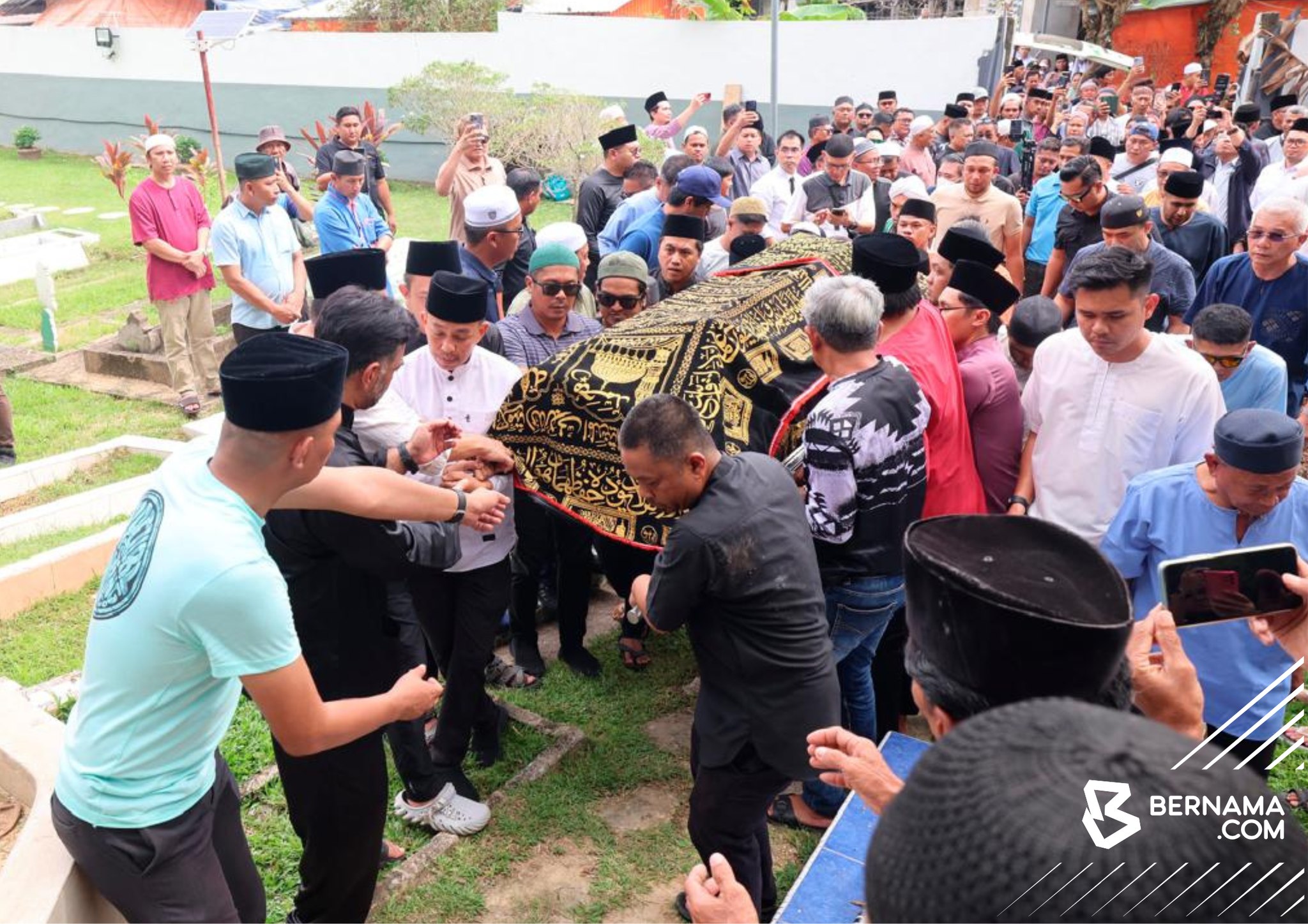 Cabinet offers condolences to Bung Moktar's family
