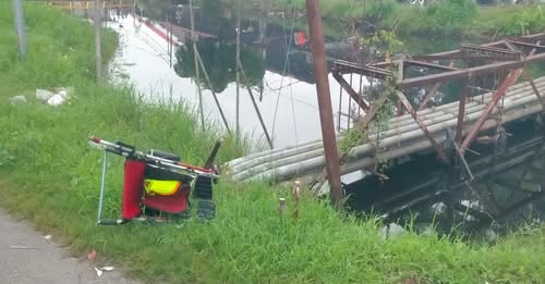 Lelaki OKU lemas dipercayai terjatuh dari kerusi roda ke dalam tali air 