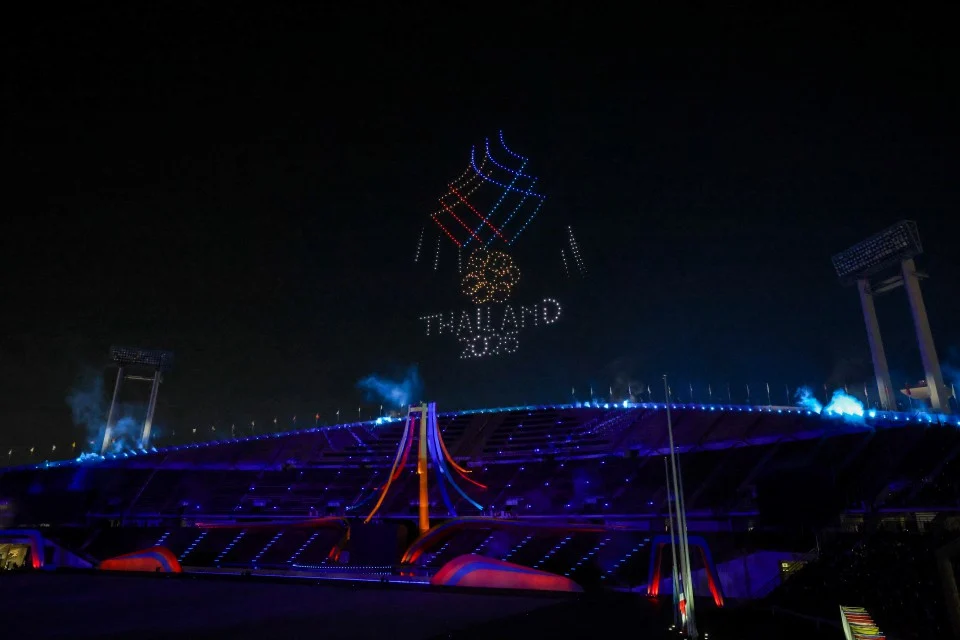 Upacara pembukaan Sukan SEA Thailand meriah, penuh warna-warni