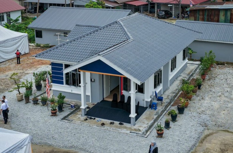 【天然气管爆炸】18间房屋重建完工  耗资485万助灾民重获新家！