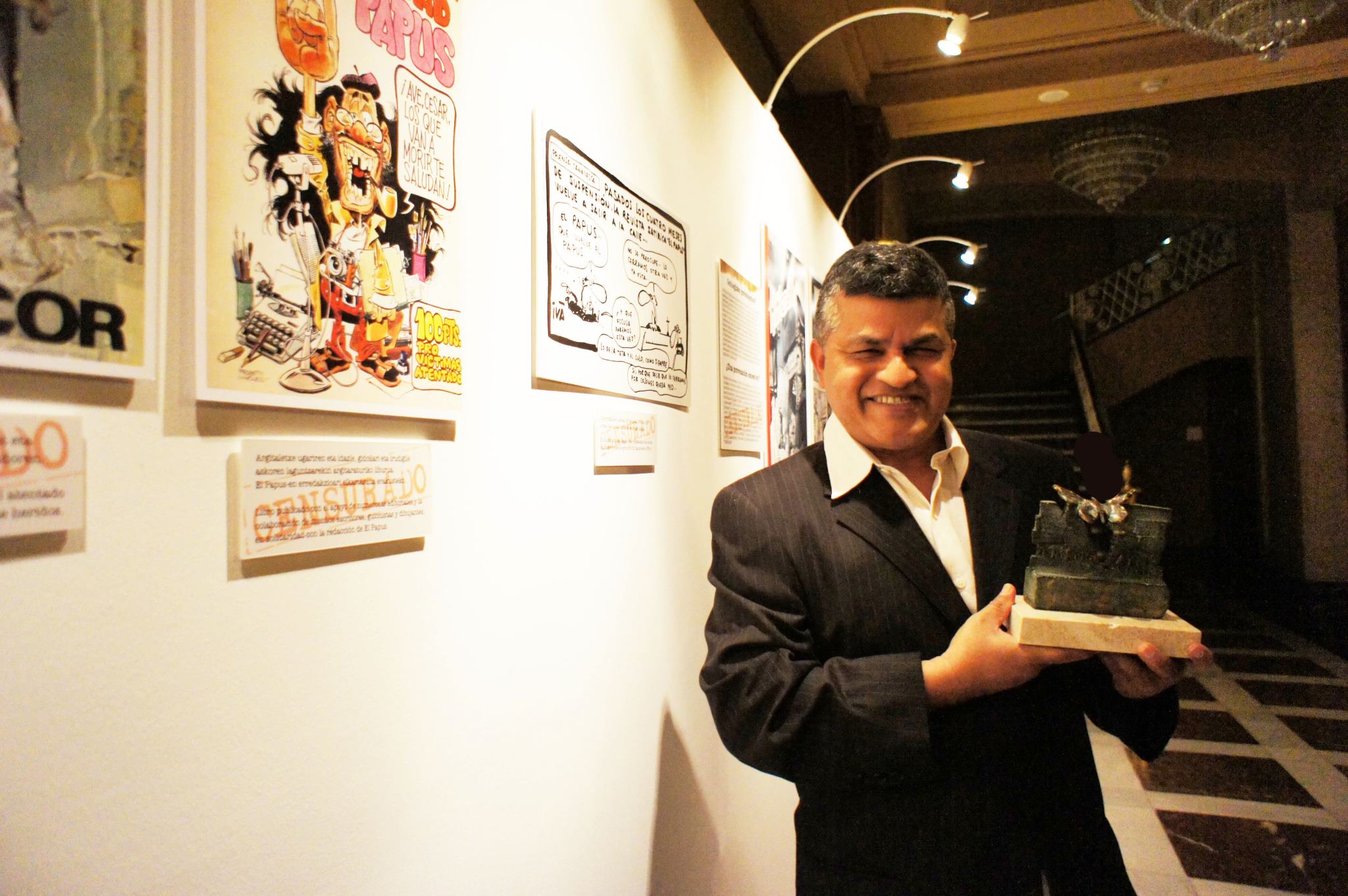 Dari makmal perubatan ke medan satira