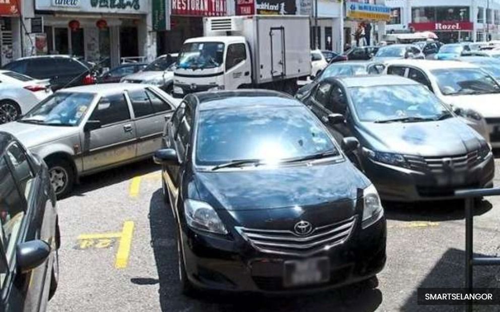 Shah Alam car businesses face RM1,000 fine for misusing public parking