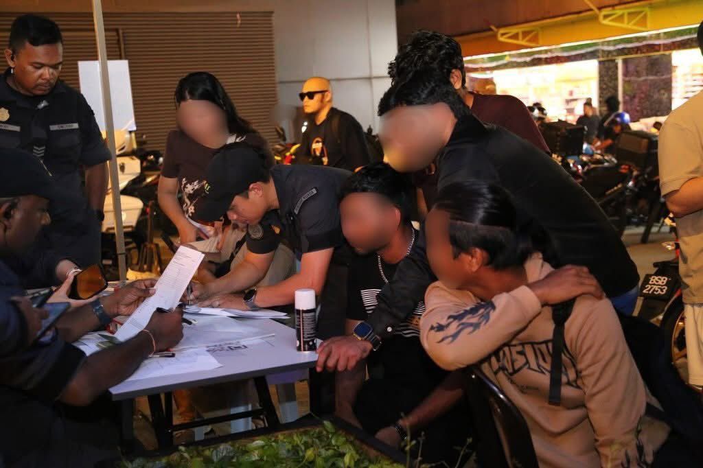 乱丢垃圾社区服务令生效 SWCorp配备100摩哆执法