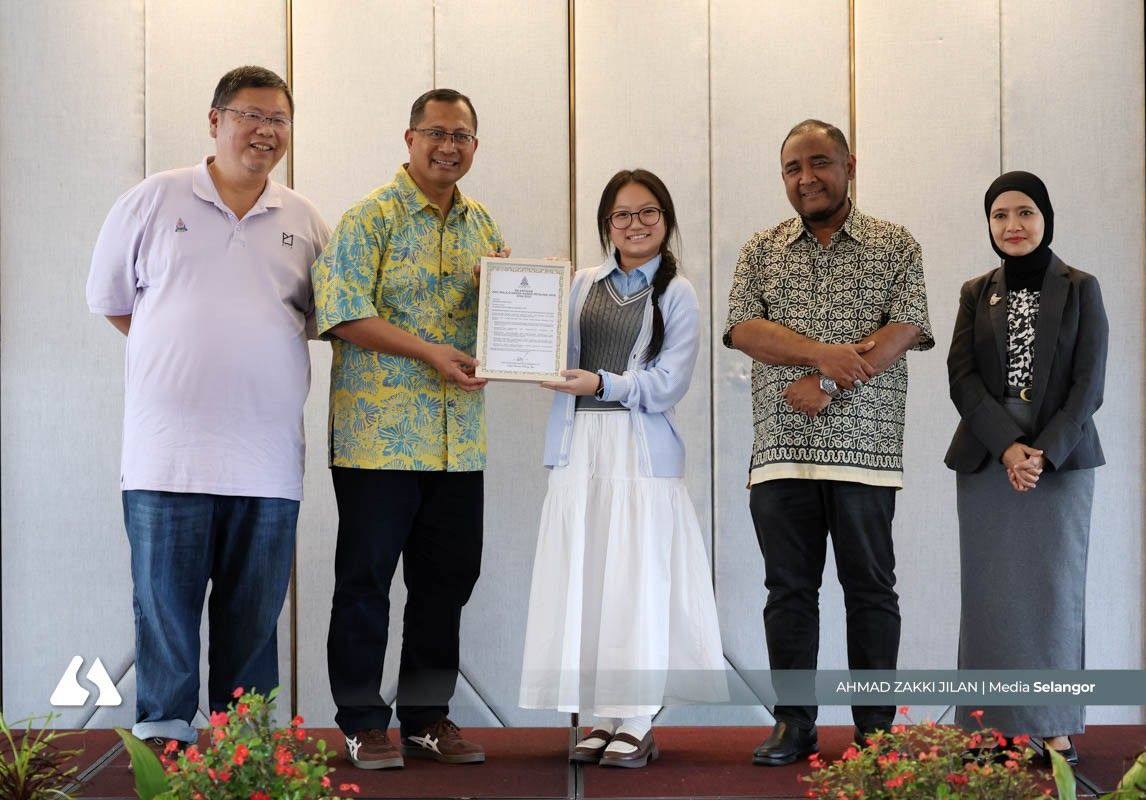 灵市政厅委任30名儿童市议员   市长：培养下一代领导者