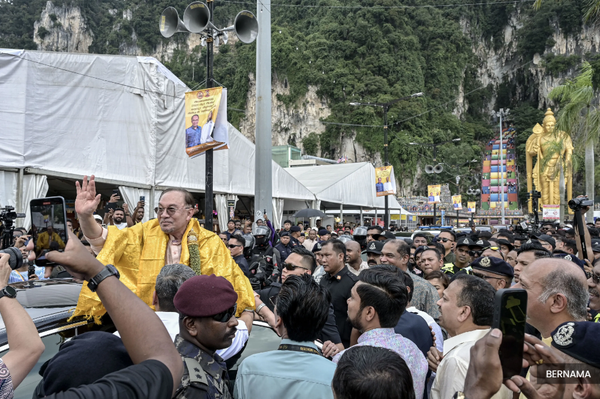 Batu Caves escalator issues to be settled by July