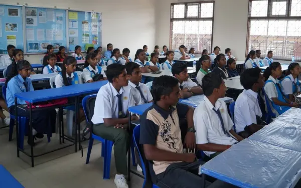 பள்ளி பேருந்து மற்றும் உயர் கல்வி கட்டண உதவி திட்டங்களுக்கான விண்ணப்பங்கள் விரைவில் திறக்கப்படும்