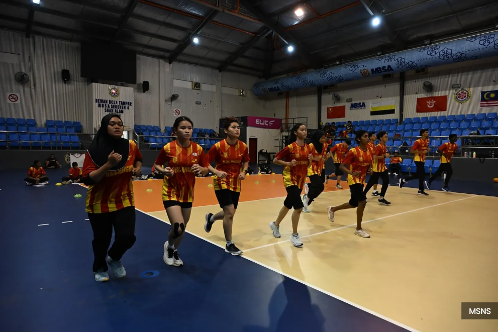 60武术和跆拳道运动员 测试体能迎战马运会