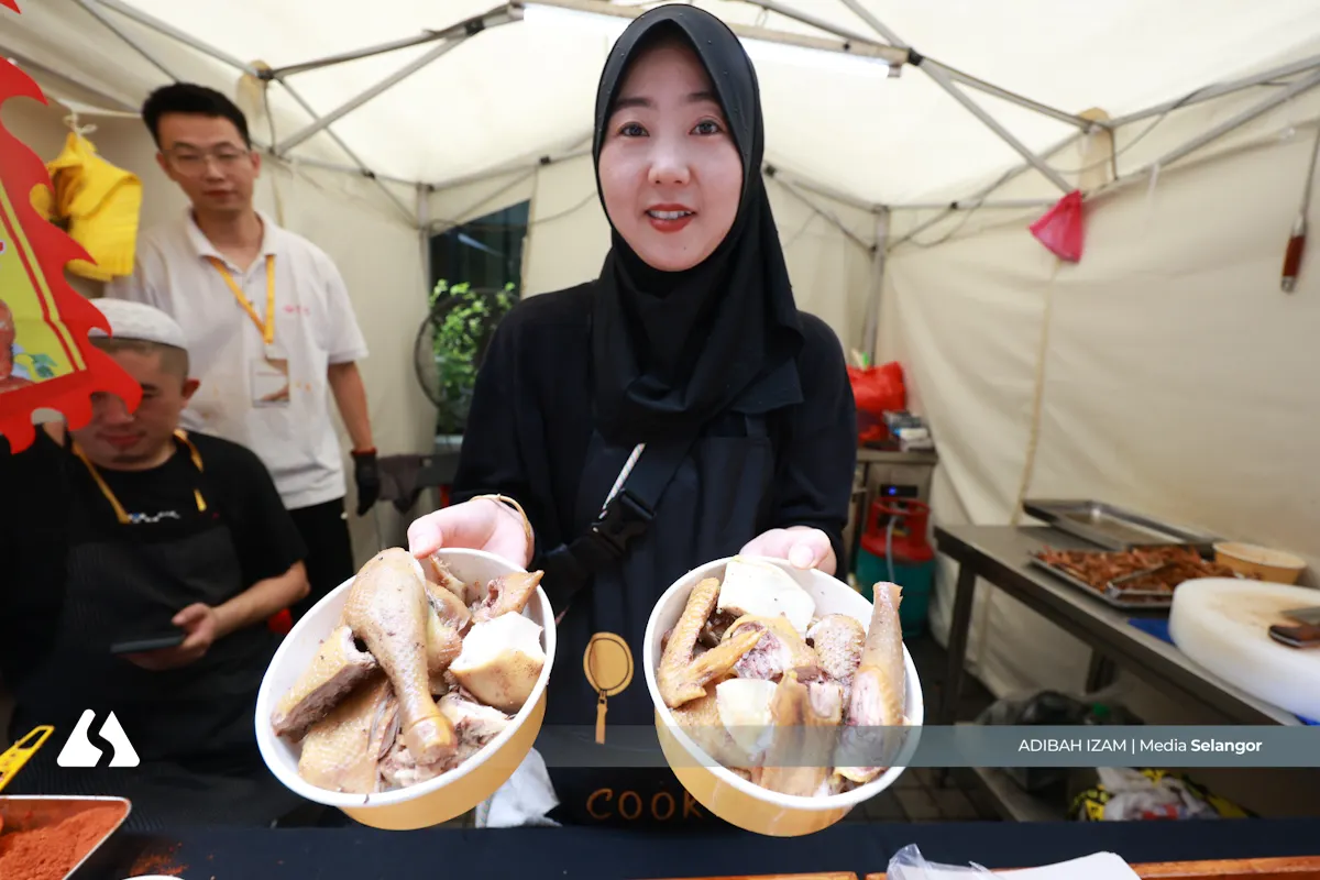 Industri makanan Cina Muslim berkembang pesat di Malaysia