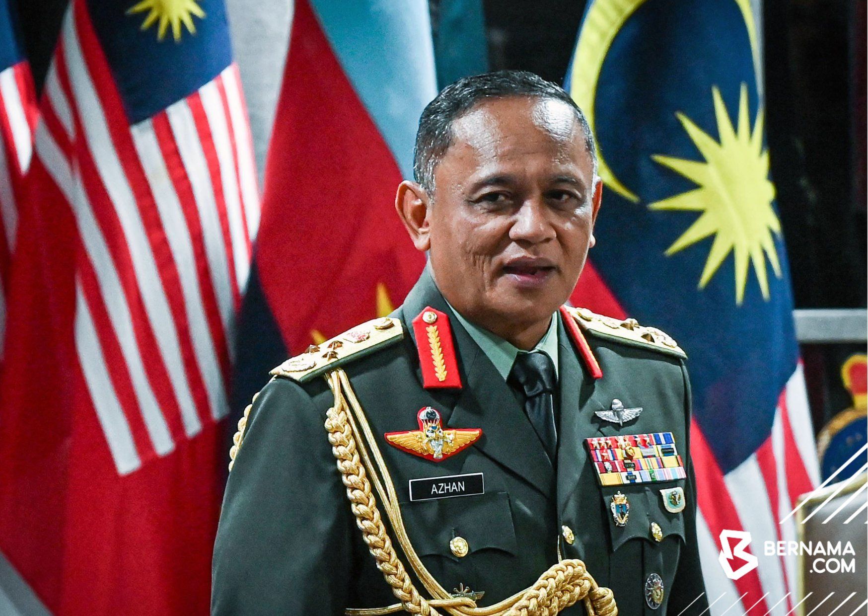 Azhan seru warga tentera darat kekalkan perpaduan, utamakan keselamatan negara