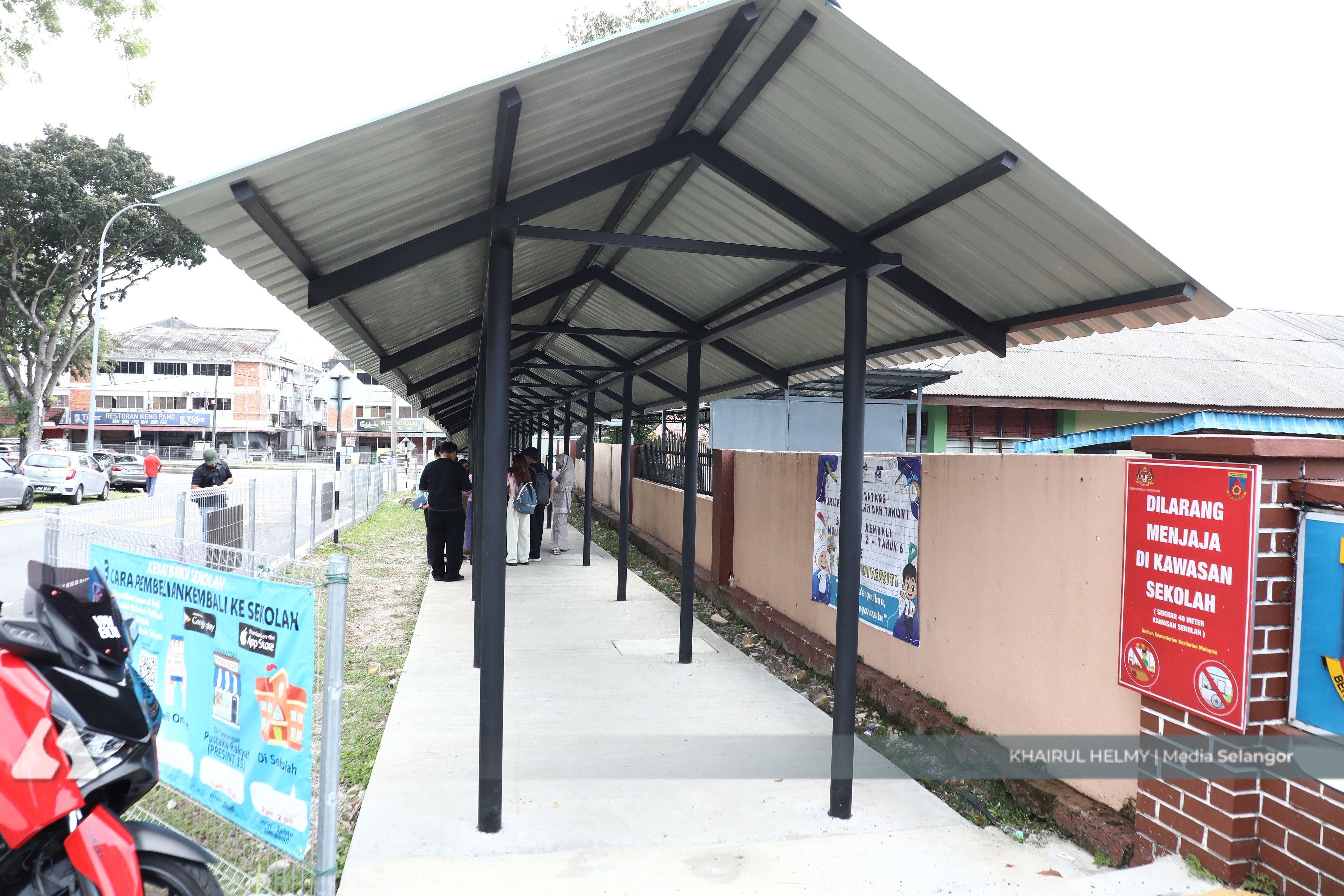 MBSJ耗20万提升大学岭国中候车区 营造舒适环境造福师生