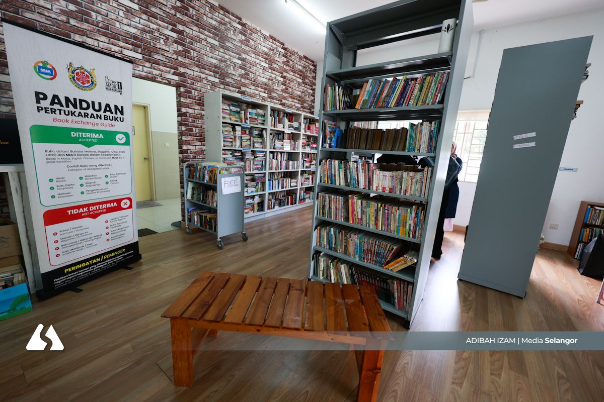 Pusat kumpul naskhah terpakai 'nyawa' kedua ulat buku