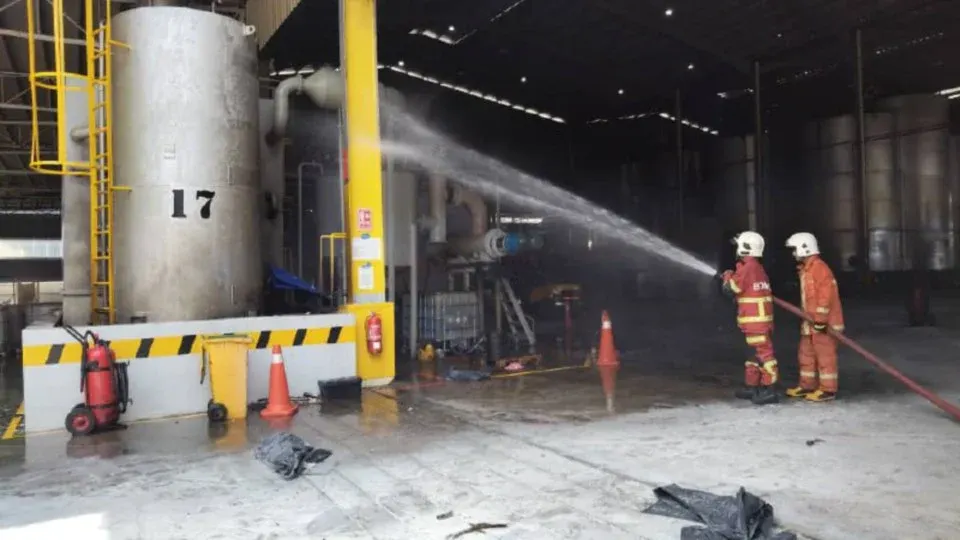 மலாக்கா தொழிற்சாலையில் வெடிப்பு: ஒருவர் பலி 