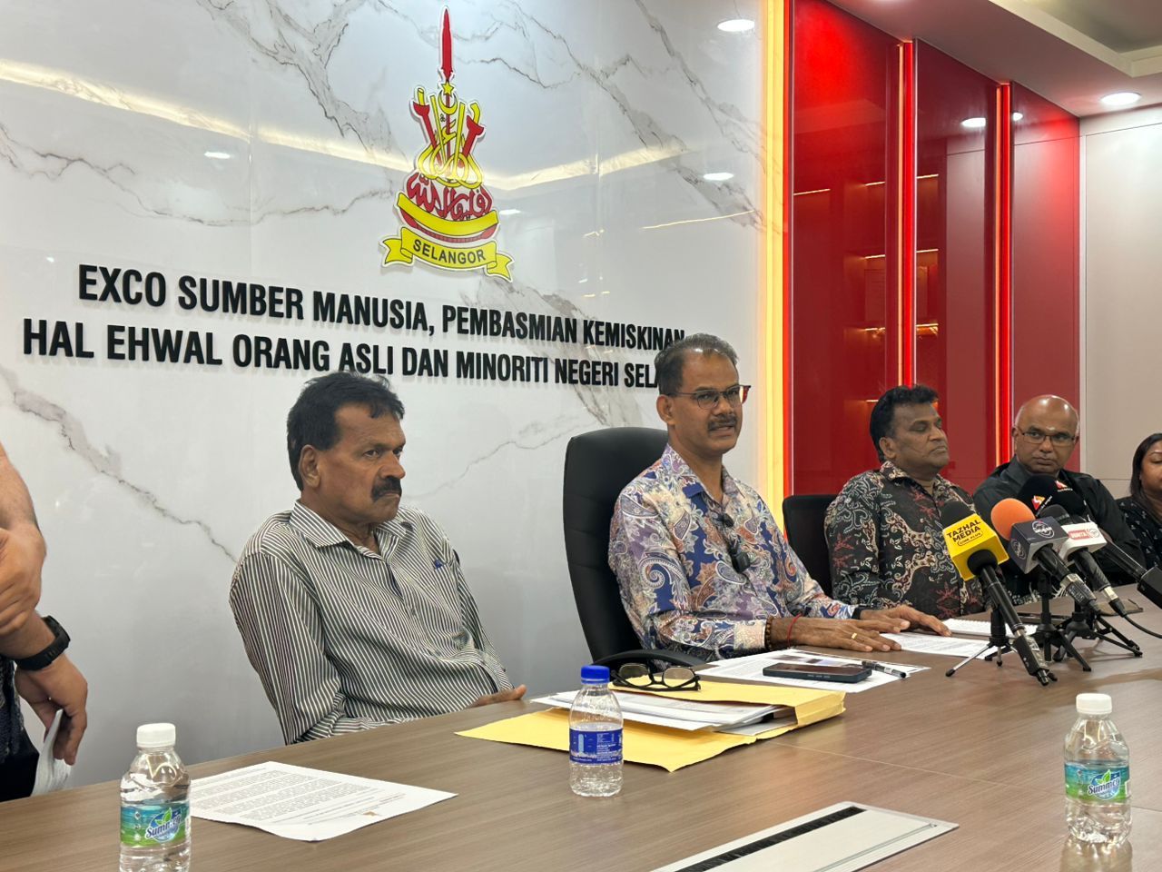 டான்ஸ்ரீ ஆர். நடராஜாவின் வழக்கை சந்திக்க நாம் தயார்; சிலாங்கூர் ஆட்சிக் குழு உறுப்பினர் பாப்பா ராய்டு சவால்