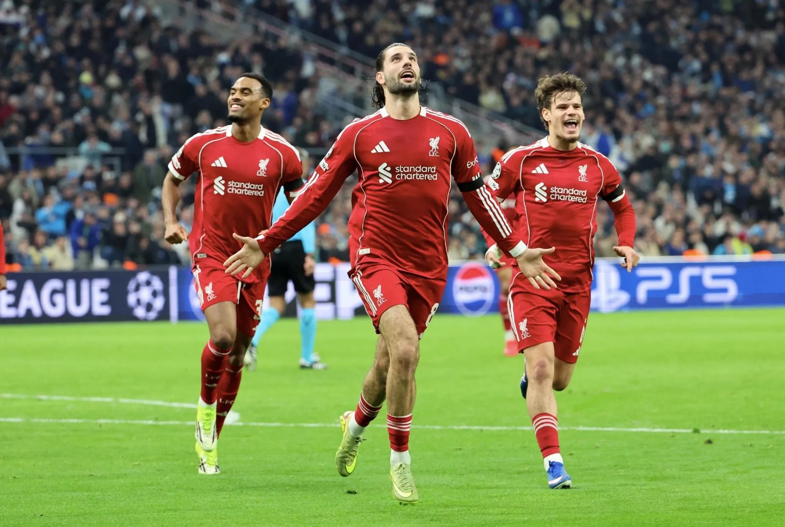 ஐரோப்பிய சாம்பியன்ஸ் லீக் போட்டி; மார்சேயை வீழ்த்தி லிவர்பூல் அபார வெற்றி