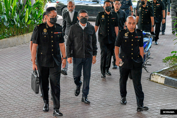 【军购招标洗钱案】路军前司令加控两罪 3月30日移交隆地庭审理