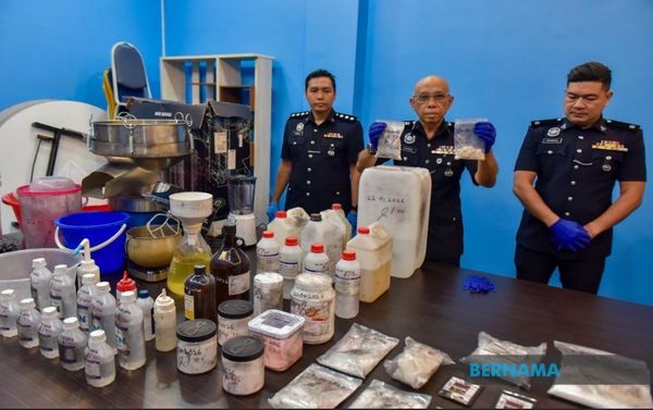 租豪宅公寓当炼毒厂 中国籍夫妇落网