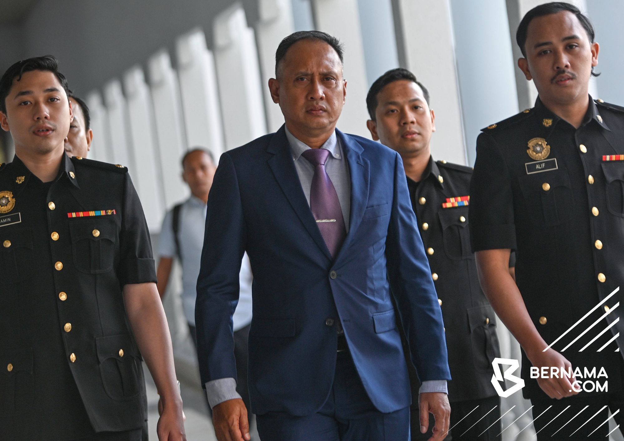 Ketua Staf Markas Angkatan Bersama ATM didakwa pecah amanah RM5 juta