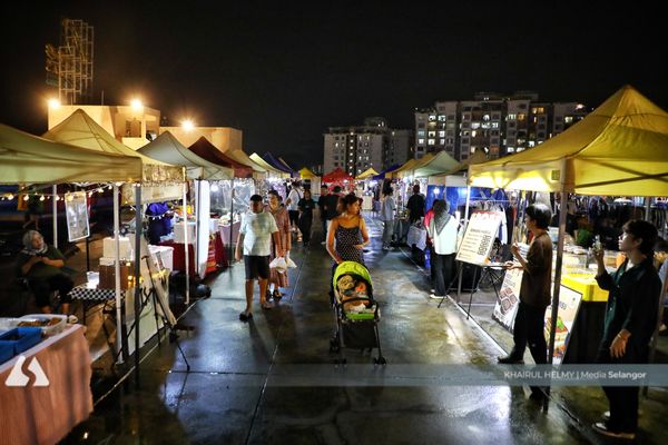 புதிய எம். பி. ஏ. ஜே நகராண்மைக் கழக உறுப்பினர்கள் உள்கட்டமைப்பு மேம்பாடுகள், திடீர் வெள்ளக் கட்டுப்பாடு ஆகியவற்றில் கவனம் செலுத்துகின்றனர்.