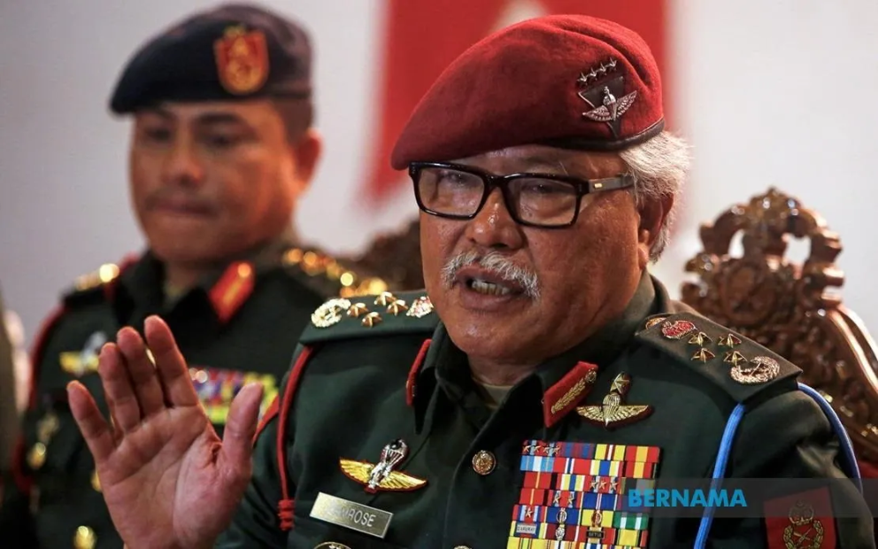 முன்னாள் இராணுவத் தளபதி ஜம்ரோஸ் BHIC இயக்குனர் பதவியிலிருந்து விலகல்