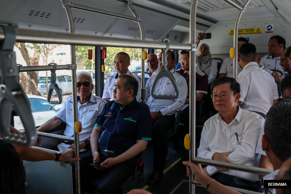 槟城快捷通逐步更换电动巴士  陆兆福：首批75辆5月起运营