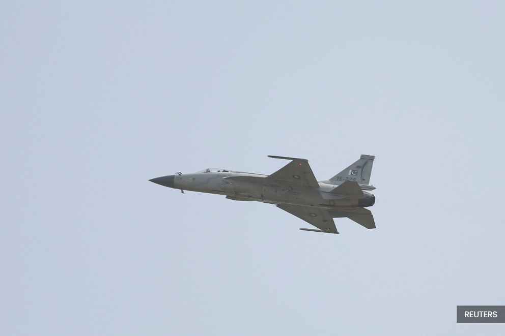 Pakistan eyes defence pact with Bangladesh, sale of JF-17 jets