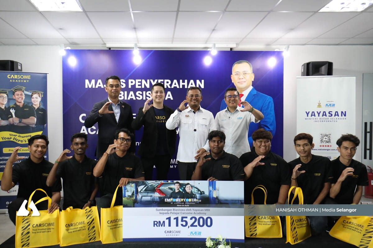 Yayasan MBI taja lapan pelajar Akademi Carsome, lahir tenaga mahir sektor automotif 