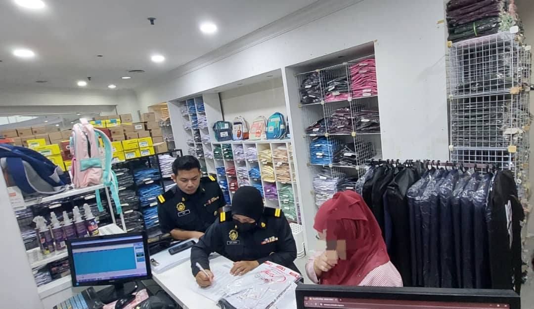 遏制商家牟利开学用品  雪州内贸局向34家发通知