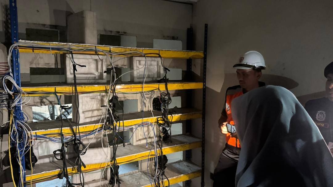 Perlombongan Bitcoin haram: Lima premis diserbu di Bukit Beruntung