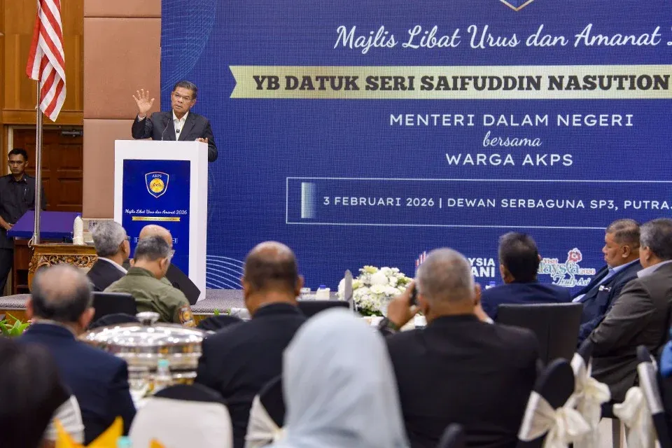 Operasi banteras kegiatan e-sisa haram diperhebat di semua pelabuhan