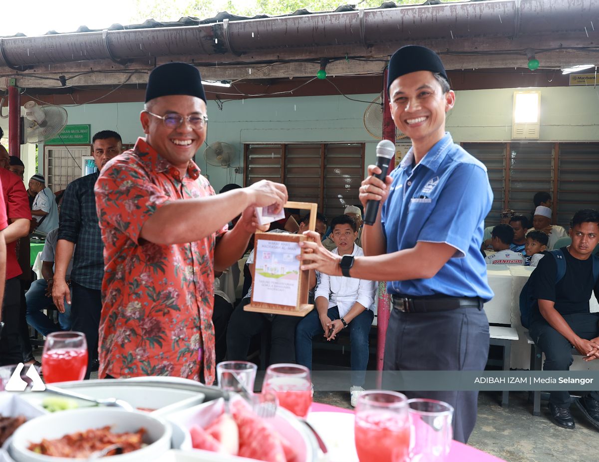 Amirudin channels MP salary to redevelop Gombak religious institutions
