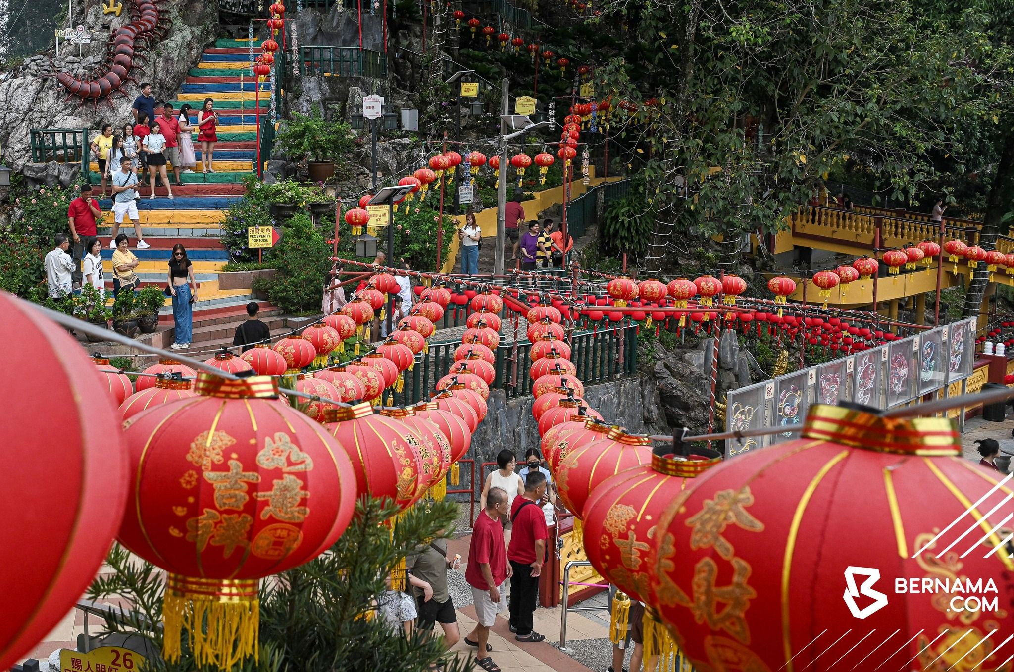 Tahun Baharu Cina disambut penuh muhibah di seluruh negara