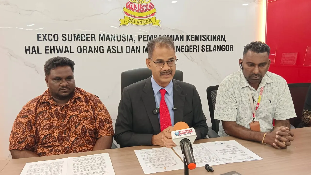 காஜாங், தாமான் கோப்பராசி கியூபாக்ஸ்  ஸ்ரீ மகா மாரியம்மன் ஆலயம் &  PJS 4 வழிபாட்டுத் தலங்களுக்கு மாற்று நிலம்-பாப்பாராய்டு அறிவிப்பு 