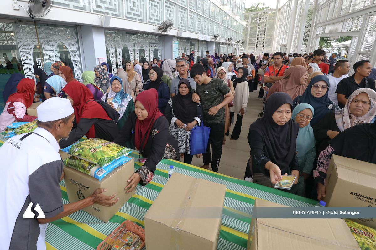 Sumbangan kotak makanan fidyah MAIS bantu persiapan Ramadan asnaf