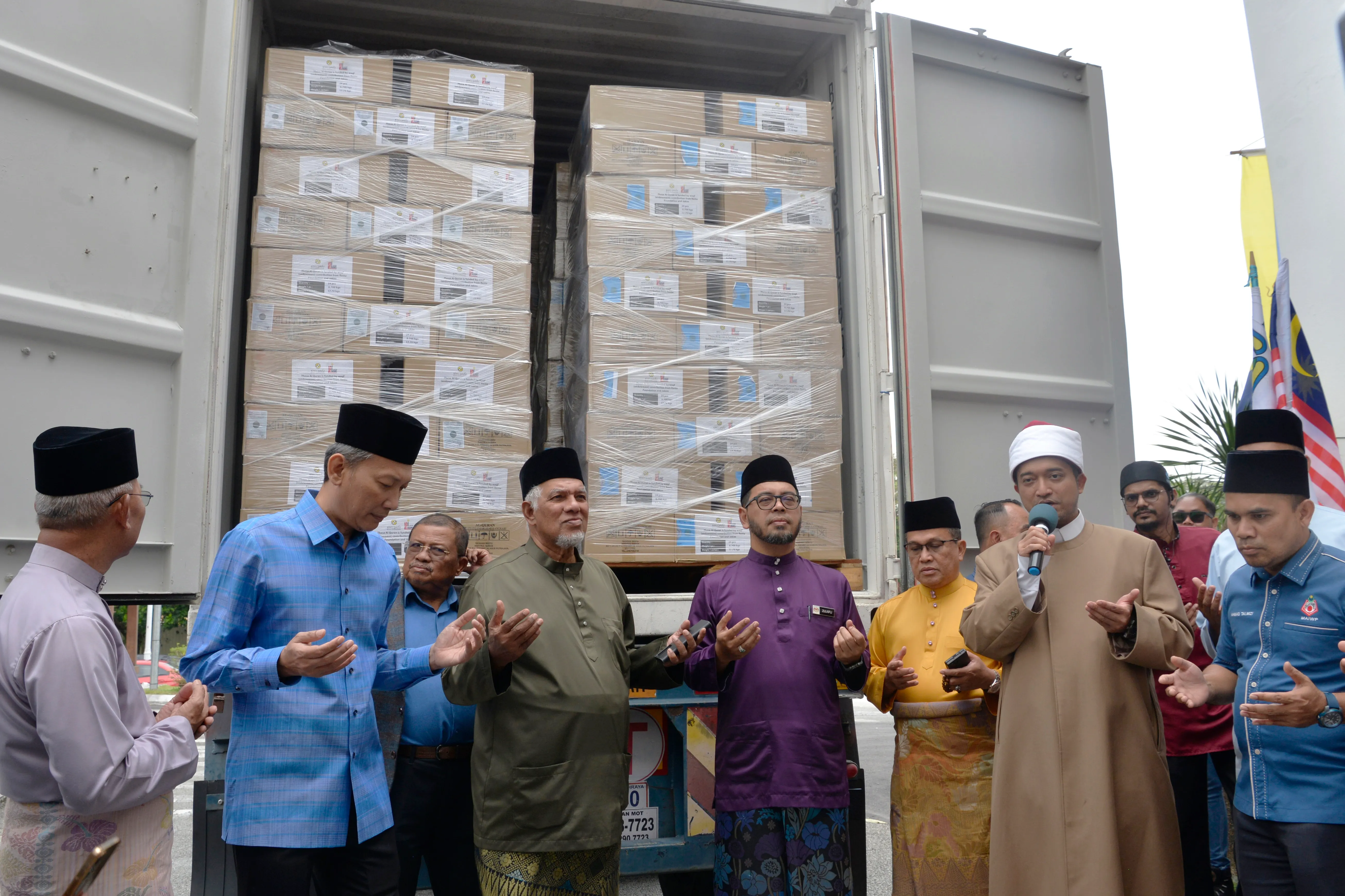 Malaysia hantar 40,000 naskhah al-Quran ke Amerika Syarikat, Afrika