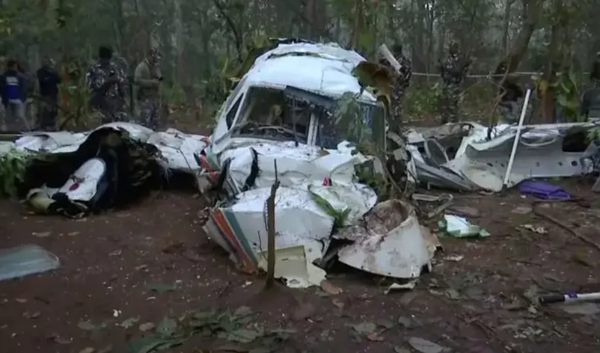 கிழக்கு இந்தியாவில் விமான விபத்து