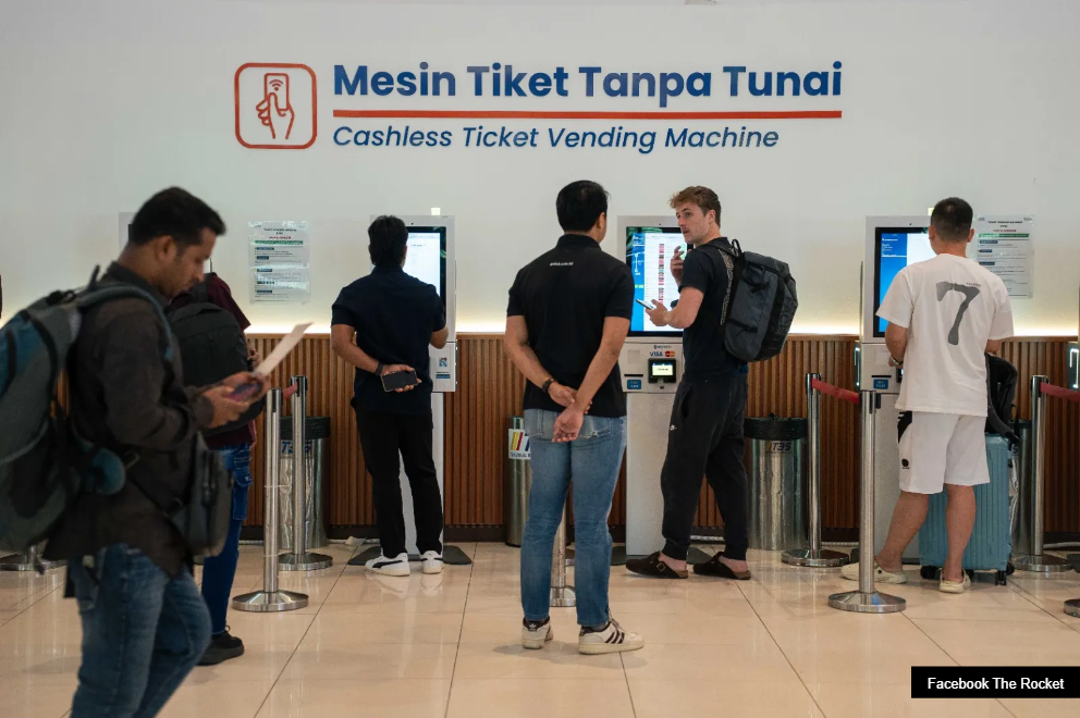 无需再到柜台兑换二维码车票 陆兆福：巴士车票全面电子化