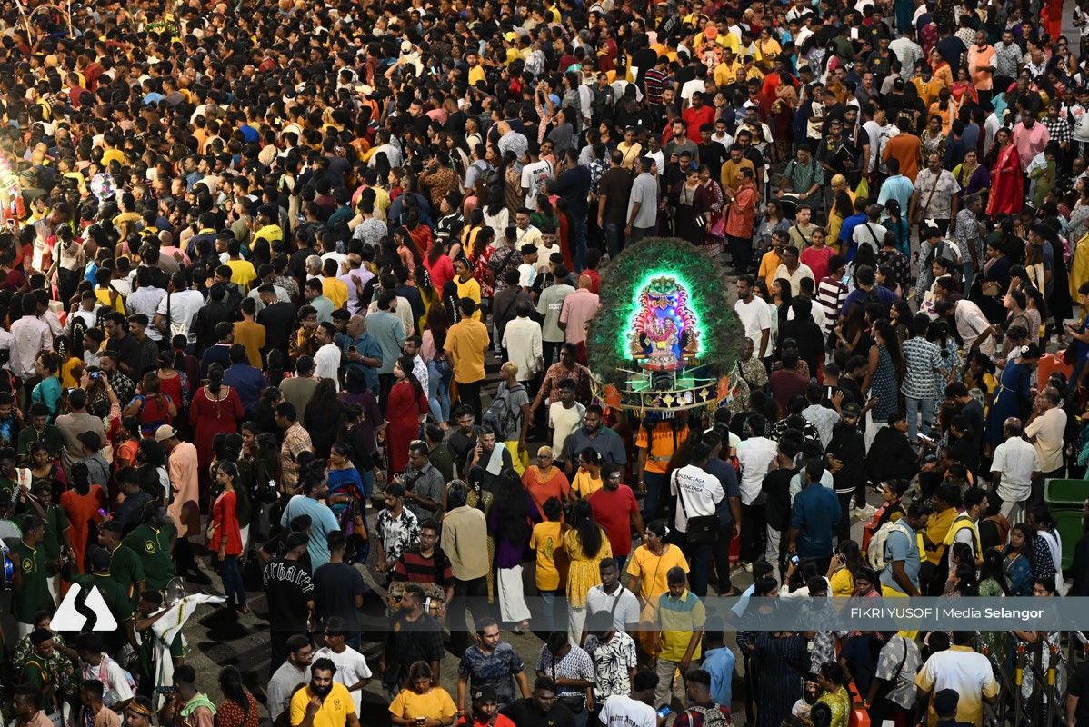 Jutaan kunjungi Batu Caves sempena Thaipusam, lambang perpaduan masyarakat majmuk
