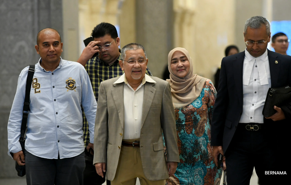 Fed Court reinstates Isa Samad's conviction, sentence, issues warrant of committal