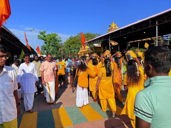 大宝森节信众众多 瓜雪兴都庙亟需改善停车设施