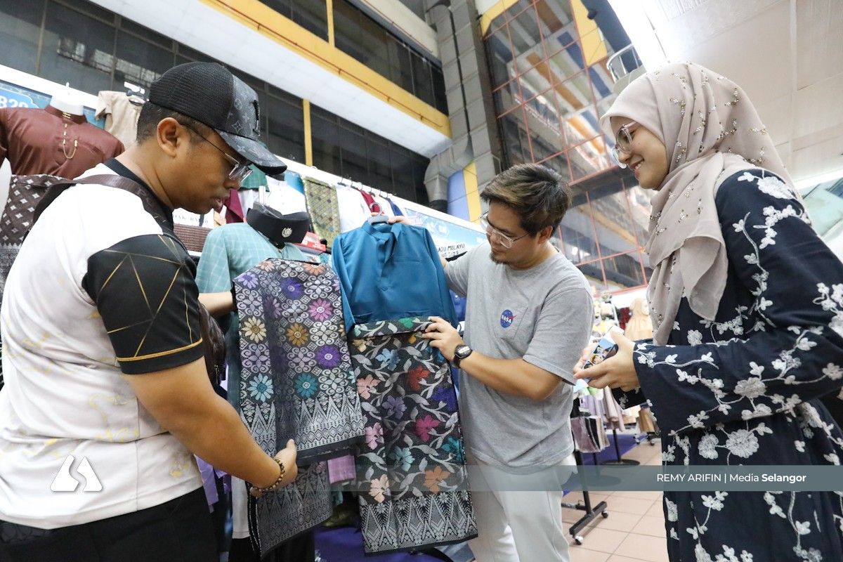 Raya sederhana tapi meriah, pengunjung serbu Bazar Aidilfitri PKNS