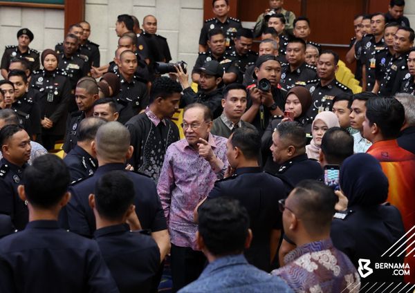 Siasatan terhadap pegawai kerajaan perlu ikut peraturan, bukan sentimen politik