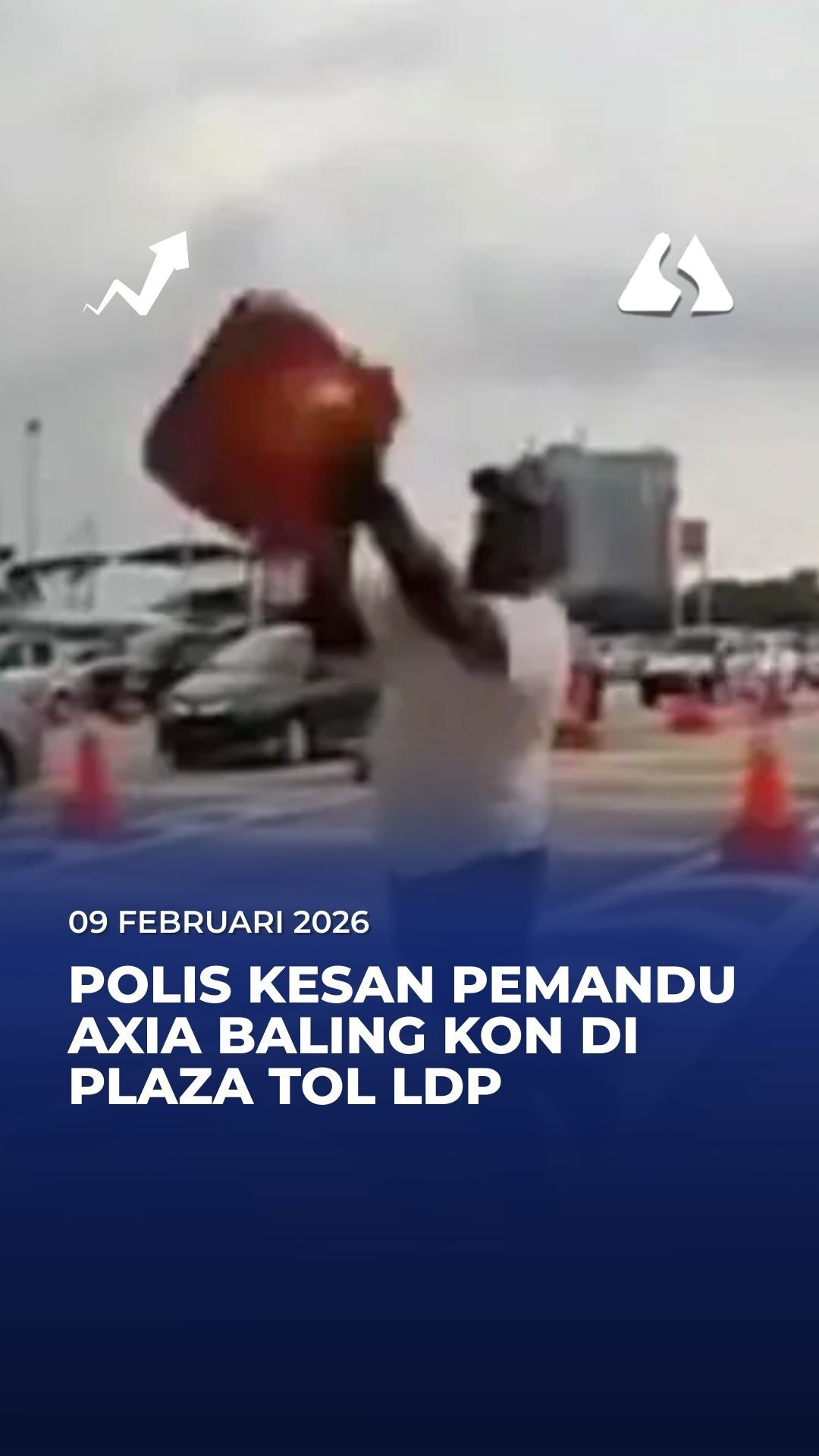Polis kesan pemandu Axia baling kon di Plaza Tol LDP
