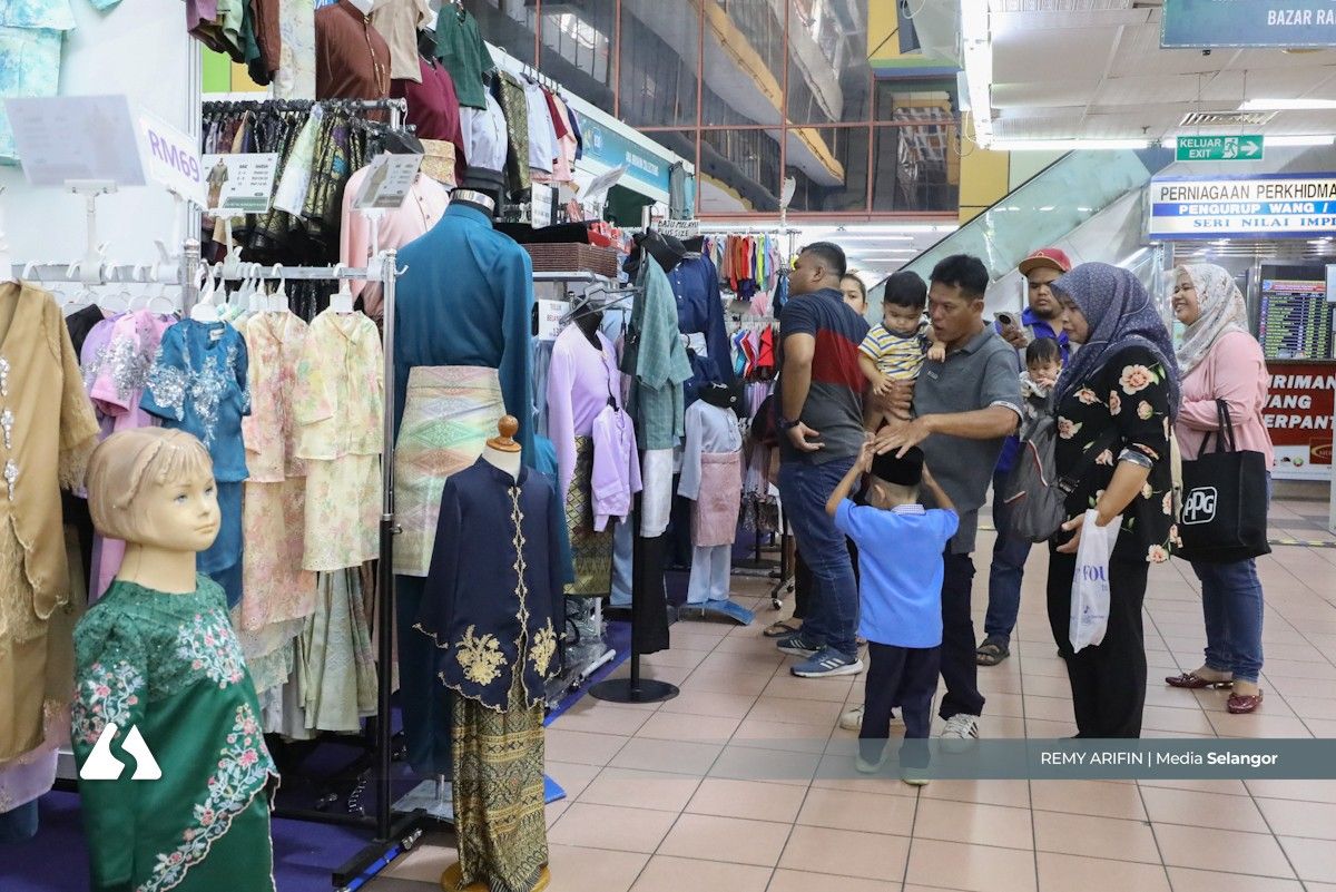 Raya sederhana tapi meriah, pengunjung serbu Bazar Aidilfitri PKNS