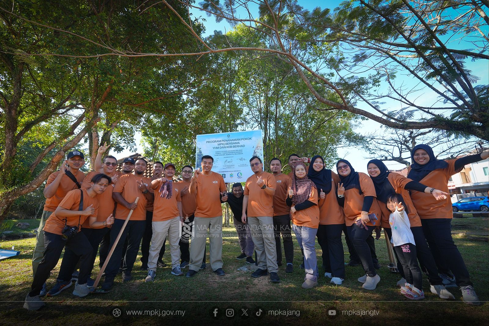 MPKj pergiat agenda hijau, tanam 50 pokok sempena program Roots for Tomorrow